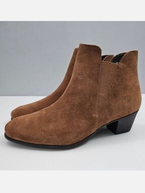 Munro Jackson Ankle Bootie Womens 11.5 WIDE Brown Suede Western Chelsea Comfort